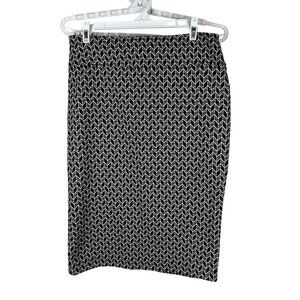 Soho Apparel Black & White Geometric Print Pencil Skirt Size M